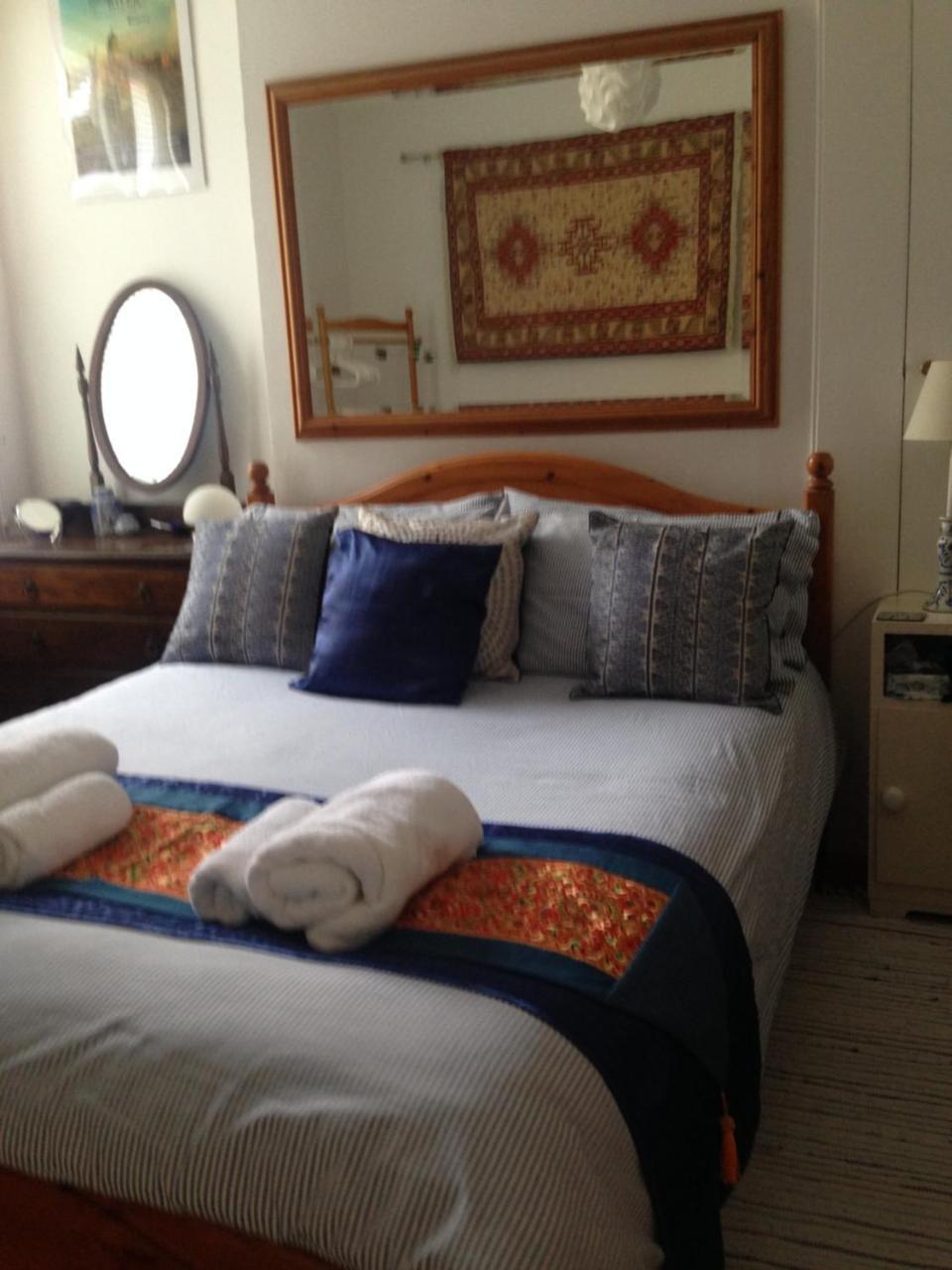 Holmewood Homestay Лондон Екстериор снимка